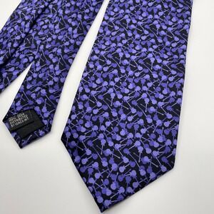 Carlos by Carlos Santana Mens Silk Necktie Black Purple Guitar Pattern
